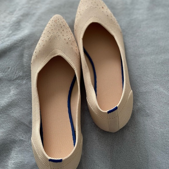 Adorable stretchy flats 8.5 neutral/beige - Picture 5 of 11
